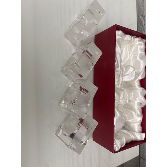 Lucien Piccaid Set of 4 Crystal Napkin Holder Ring - Picture 4 of 7